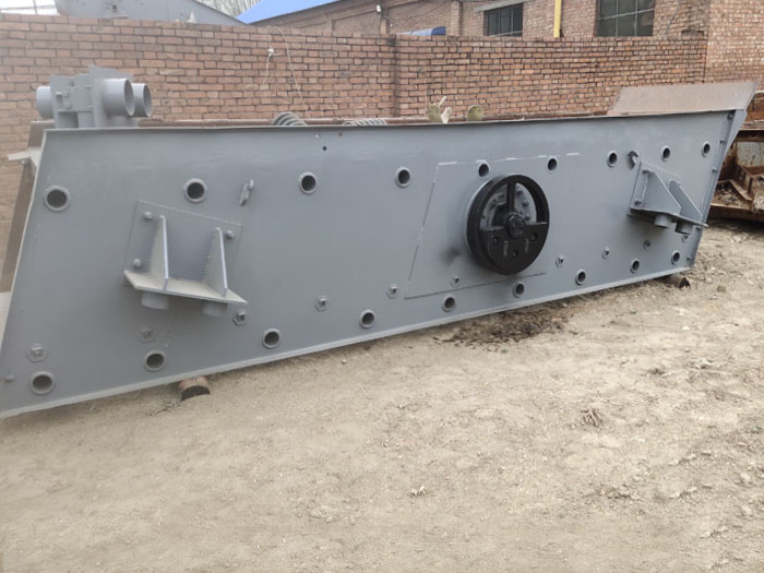 二手圓振動(dòng)篩轉(zhuǎn)讓2YK1550型