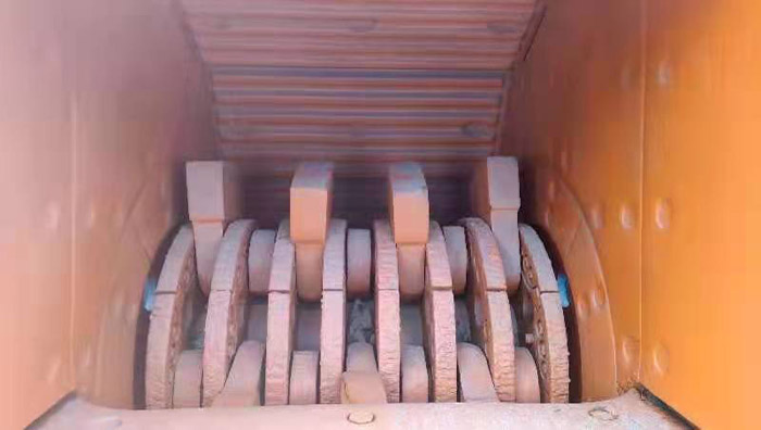 重錘破內(nèi)部結(jié)構(gòu) 重錘破內(nèi)部結(jié)構(gòu)