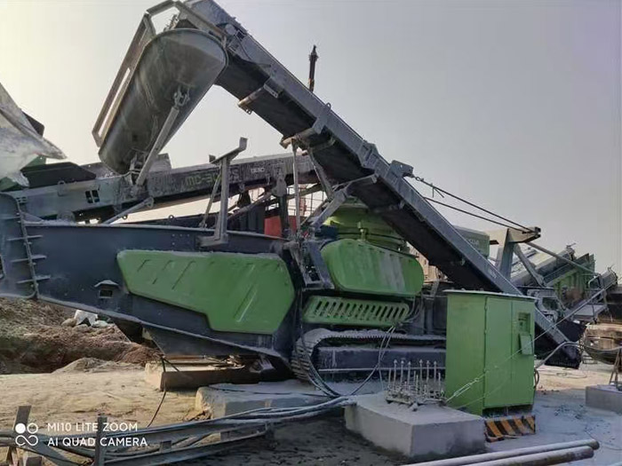 二手履帶移動破碎機(jī) 二手履帶移動破碎機(jī)