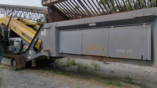 履帶式振動(dòng)篩 履帶式振動(dòng)篩